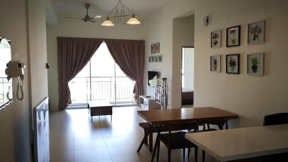 My Home Apartment @ Golden Hills คาเมรอนไฮแลนด์ ภายนอก รูปภาพ